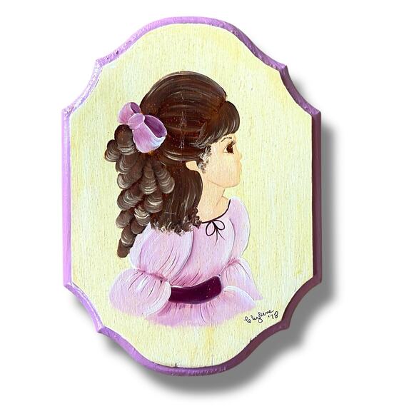 VTG 70s Wood Plaque Wall Art Hand Painted Brown Hair Girl Portrait Purple - Picture 3 of 9